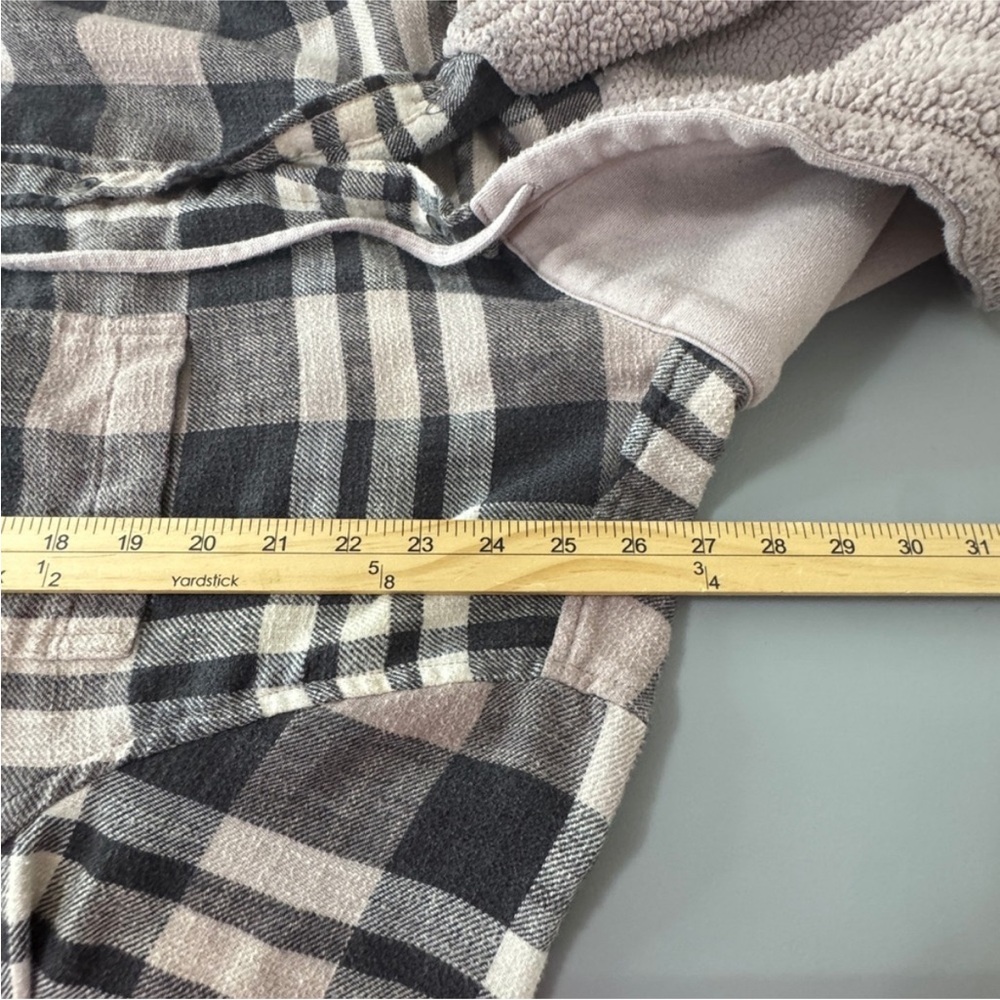 American Eagle shacket Hooded Button-Up - Picture 7 of 8